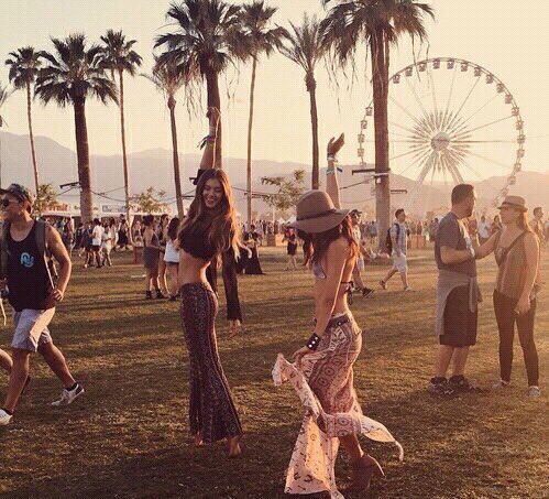 baldeism's tweet photo. 104. te vas de viaje con tus amigas por una semana, ¿a dónde te gustaría ir? https://t.co/uk9Ou39j82