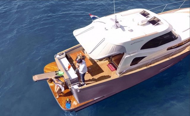A2AYACHTING's tweet photo. NEW 45ft #Monochus #ISSA45 #motoryacht available for #yachtcharters in #Croatian #Adriatic!

https://t.co/7KTgyyeEpc https://t.co/n2C6kaj0nu