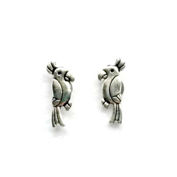 Parrot Stud Earrings antique silver Parrot post earrings Ha… etsy.me/1Zj7yf3 #jewelryonetsy #ParrotEarrings