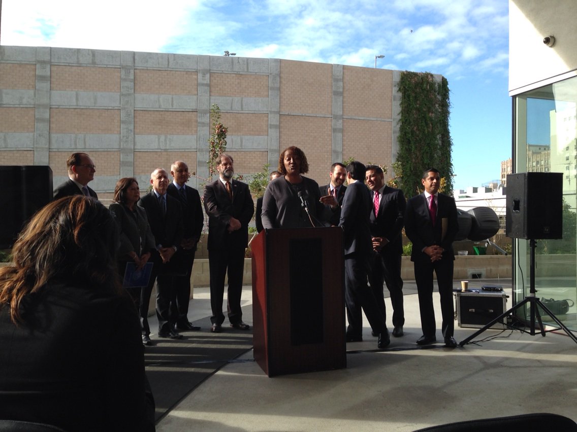 geholland's tweet image. Sen. Holly Mitchell pushes $2 billion State homelessness proposal skid row Los Angeles