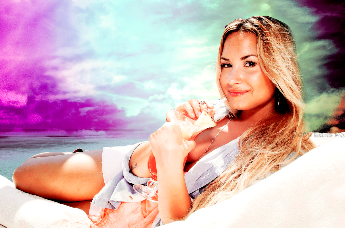 Lesly_AD's tweet photo. •Instagram: demieditsps 
•Facebook: Demi Edits PS
•Twitter: @Lesly_AD 
  #DemiEdits #Lovatics  @ddlovato https://t.co/PyTo6V5FLD