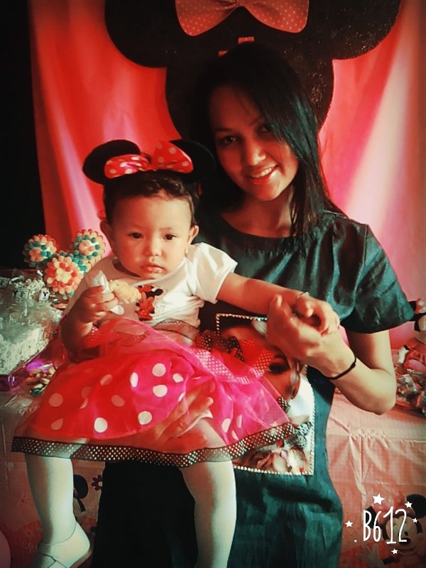 1715YAJAIRA's tweet photo. Cumpleaños de ana https://t.co/3AcbybOGMW