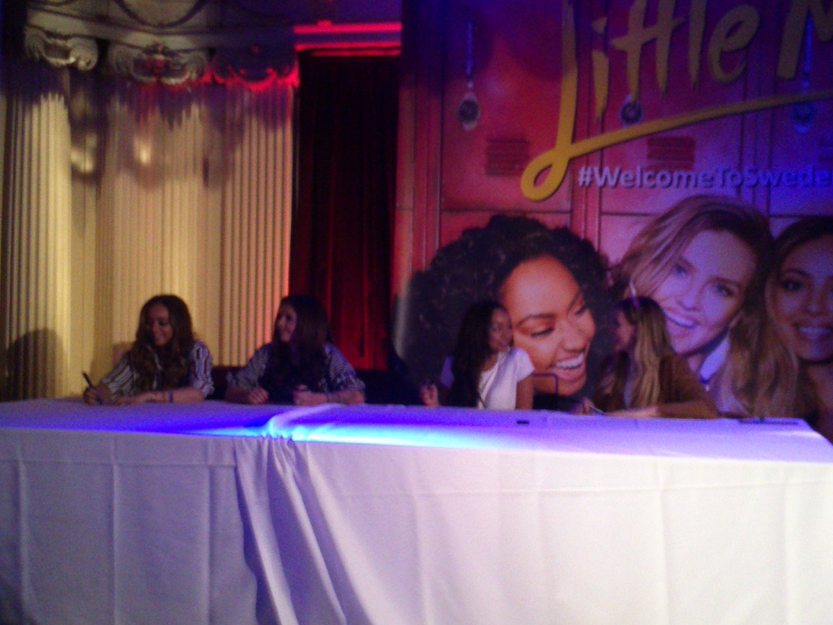 Mix5Direction's tweet photo. Look at this. I did. I achieved my 2015 goal. Not a proper concert but I will in 83 days! #LittleMix2015 @LittleMix https://t.co/sHNVxCQyzn
