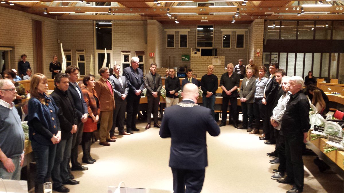 Ook de burgerfractieleden zijn beëdigd.