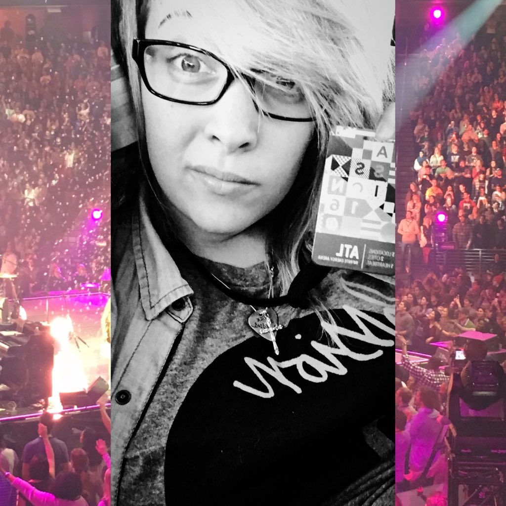 CiarraMist94's tweet photo. And just like that #passion2016 is done. Life changing weekend, ready for this year! #helloitsorange #passion2016atl https://t.co/66Z5B3GPly