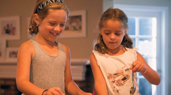 How to turn your #kids from picky to adventurous eaters: bit.ly/1JJzobl <a href="/MelissadArabian/">Melissa d'Arabian</a>