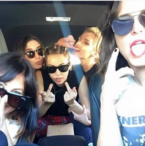 beforecyrus's tweet photo. BRAZIL LOVES YOU MILEY https://t.co/b0mAz1vVeL