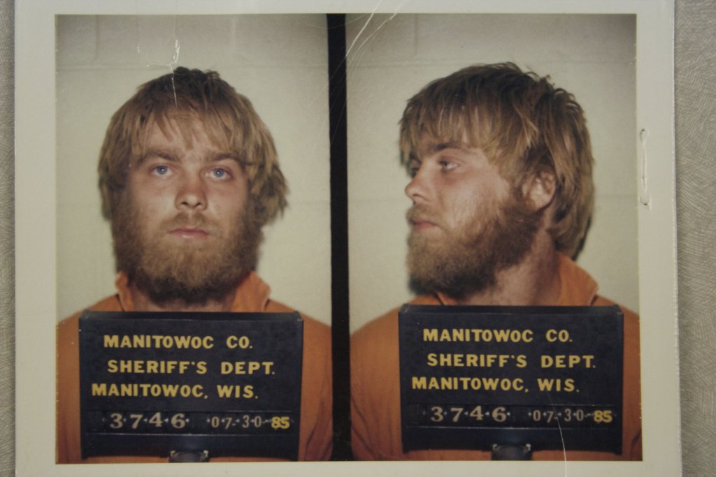KPCC's tweet image. Binging on #MakingAMurder? The filmmakers tell @theframe how it took 10 years to make kp.cc/1PeJCVe