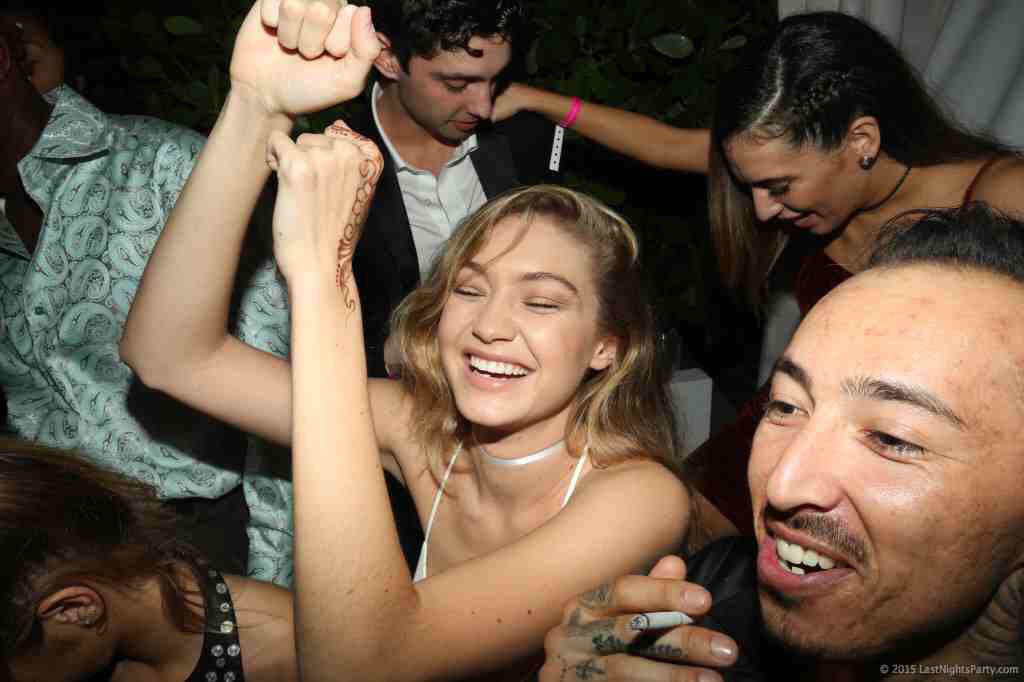 anotherhadid's tweet image. Missing this. 🎉 #NYE #MIAMI