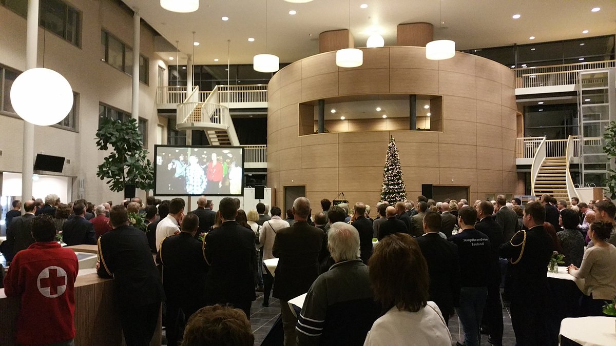 Druk bezochte nieuwjaarsreceptie gemeente Tholen, met film over gebeurtenissen in de gemeente. 2015 was vol jaar!