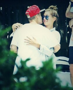 Estefa21968243's tweet photo. Si Justin Es Feliz Todas Las Beliebers También Lo Seremos Y Lo Apoyaremos 
JAILEY HASLO  MUY FELIZ 😍😍😍😍💖💖 https://t.co/TOCTZKDOLD