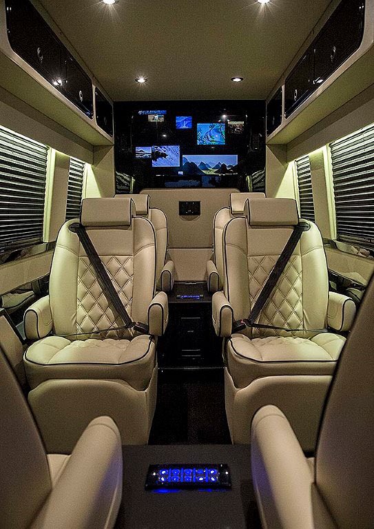 LSBandandCrew's tweet image. Business Class the Lonestar Way