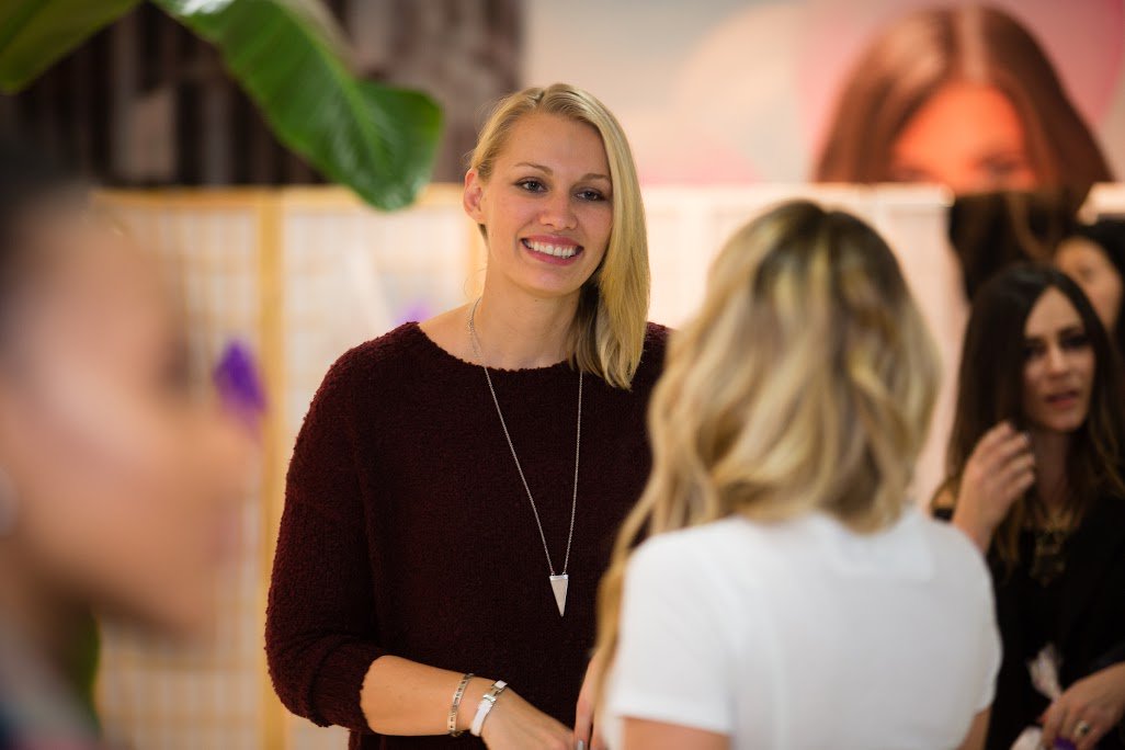 ShopTHISGIRL's tweet photo. #Throwback to our ThisGirl gifting event! #trendy #casual #shopping https://t.co/5wb61frw28
