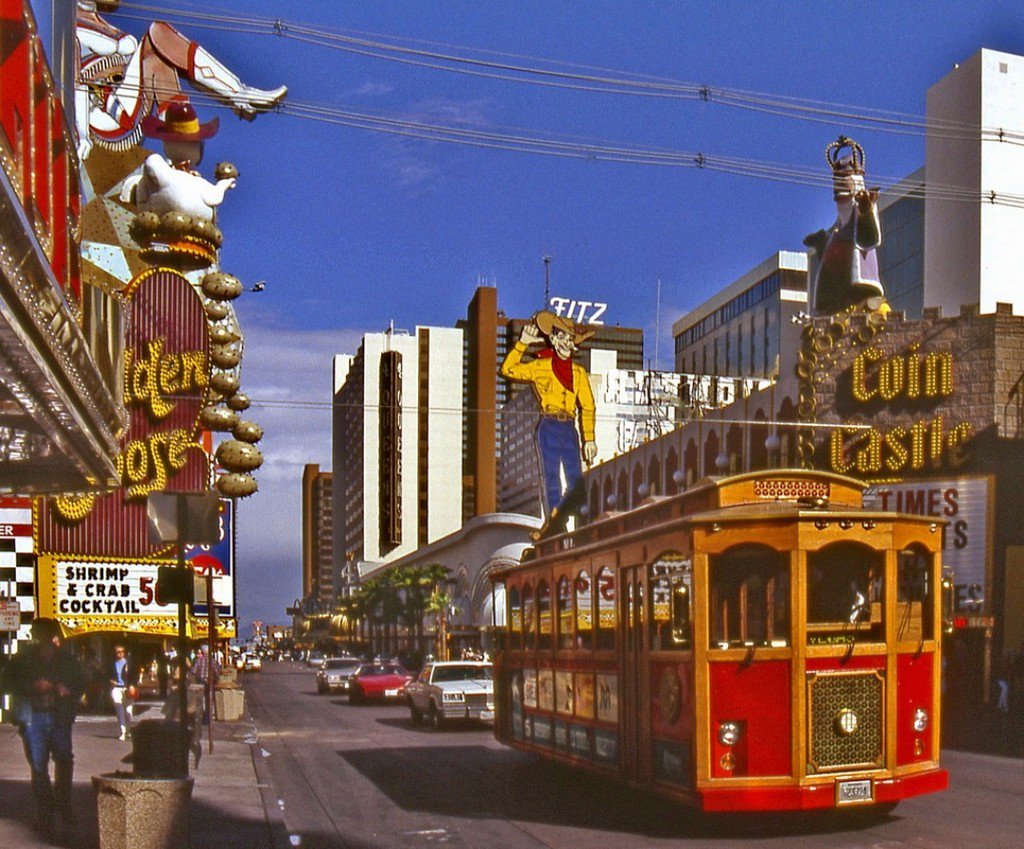 LaBayouCasino's tweet photo. In #1989 not only did @FSELV have #StreetCars, but the ol #FirstCasino went by #CoinCastle. Stop by today for some … https://t.co/qC1lib7xmn