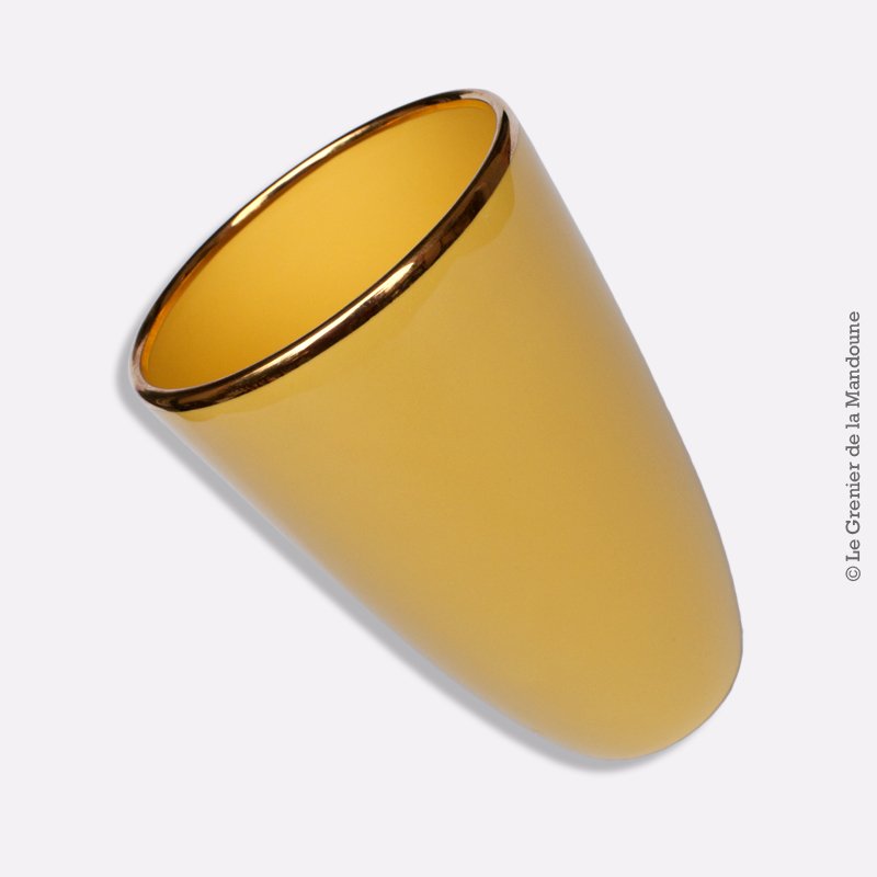 phbcreation's tweet photo. Ancien #Gorbon Vase en #céramique #jaune liseré #Or https://t.co/lwtMityC9q #vintage https://t.co/sqmU1bWE5K