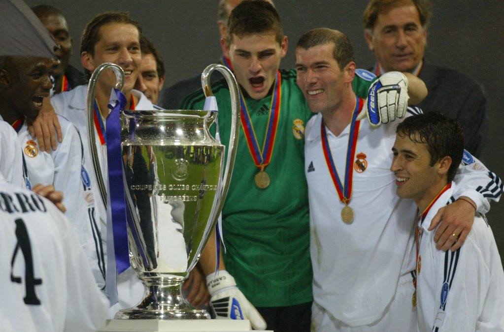 MadridismoreaI's tweet photo. Ha vuelto la magia. 
Ha vuelto Zidane.

¡El será quien nos lleve a la gloria! 

RT si estás a muerte con Zizou. https://t.co/awgg9Y2OhQ