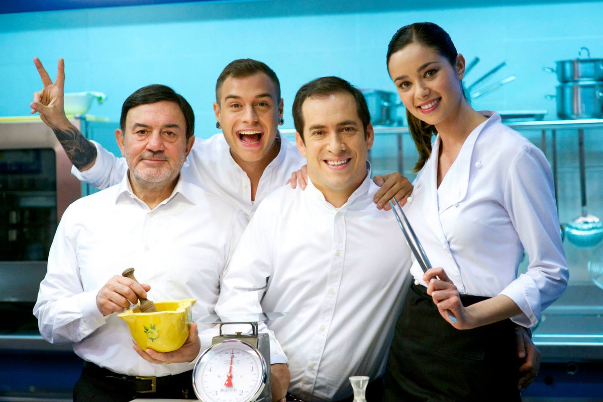 ChiringuitoPepe's tweet image. Haz RT si te está gustando el primer capítulo de la segunda temporada de #ChiringuitoDePepe #VuelveChiringuito