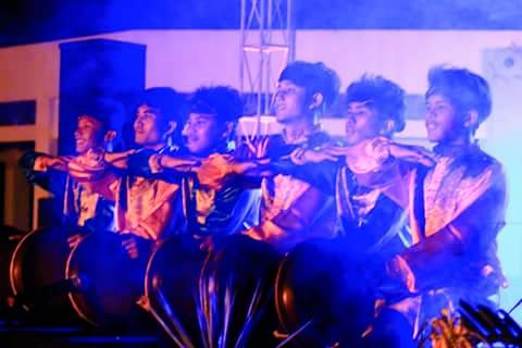 ridwano79's tweet photo. #GelarKebudayaan2015 #RampoeUGM #Tari #RapaiGeleng https://t.co/a3pjRl3qN4