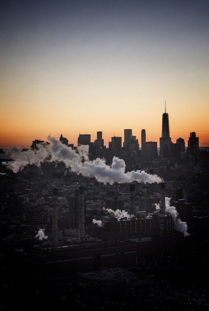 JRart's tweet photo. ❄️ #NewYork https://t.co/q2rNc13Zup