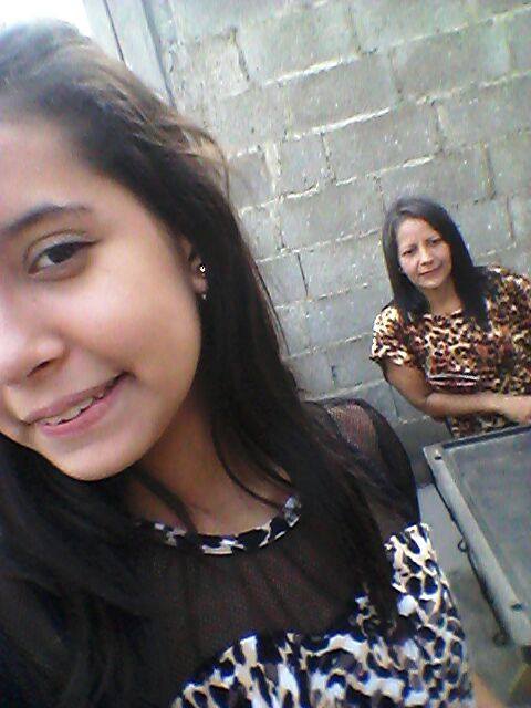 Njcm_Mdjcm's tweet photo. Ella Es #FUERTE*w*
Ella es #GUERRERA*--*
Ela es #MiMadreeee*OO*
TeAmooooooooooo*---------*
Salgo Rara X.x https://t.co/EflMahdb9w