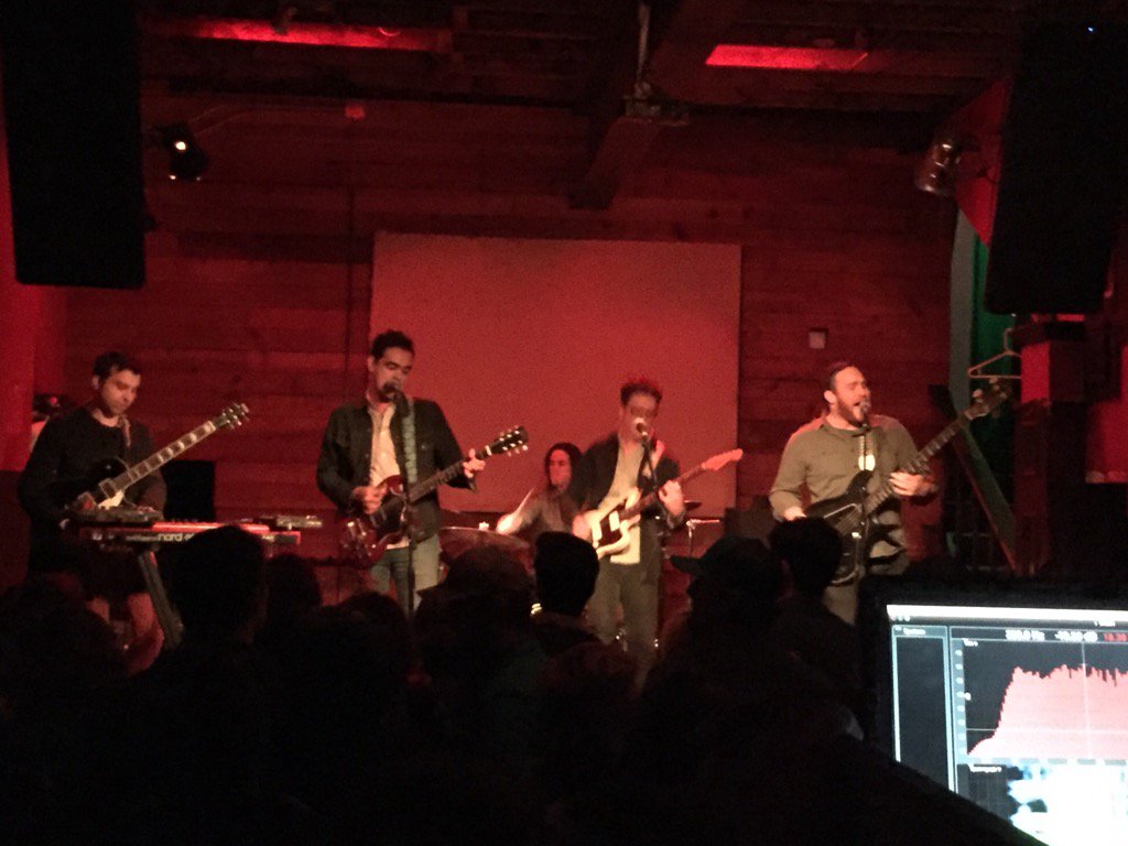 TheCloudsAreGhosts tweet media