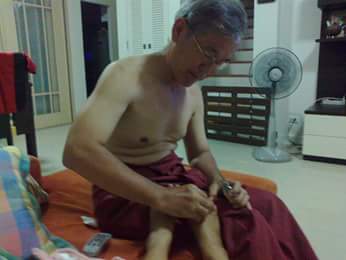 เด็กหื่นชอบสูงวัย tweet media