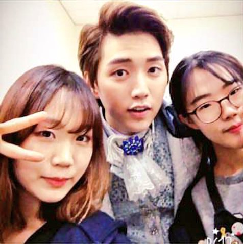 macchiato0423's tweet photo. juu._.93님의 사진에 #산들 오빠..#들리스토퍼 #왕자님 있네뇨♡ https://t.co/p4CURTcNMP @bambolmiso https://t.co/M3eaDERz9r