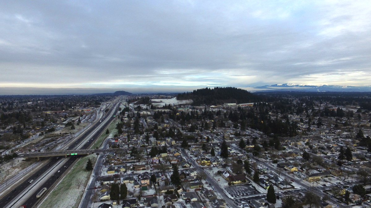 jugbone's tweet photo. #LiveOnK2 This is a shot from above Lents today. https://t.co/WCthBEfIVc