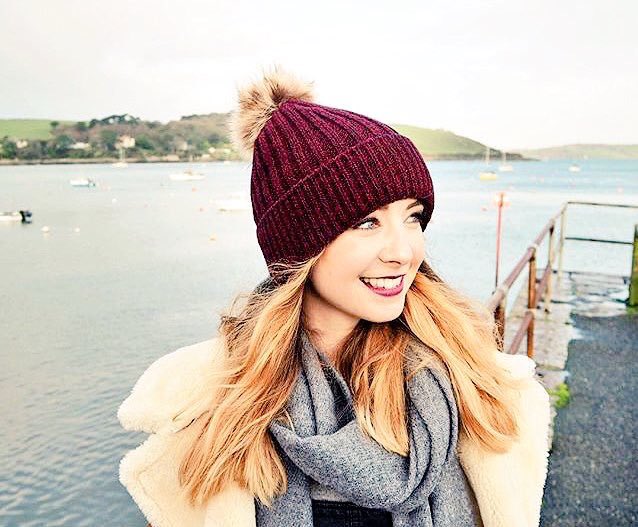 ytthreads's tweet image. favourite make up guru?