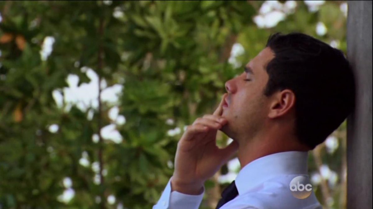  The Bachelor 20 - Ben Higgins - Premier - Episode 1 - Discussion - *Sleuthing - Spoilers* - Page 31 CX7LVA8UMAAYcF1
