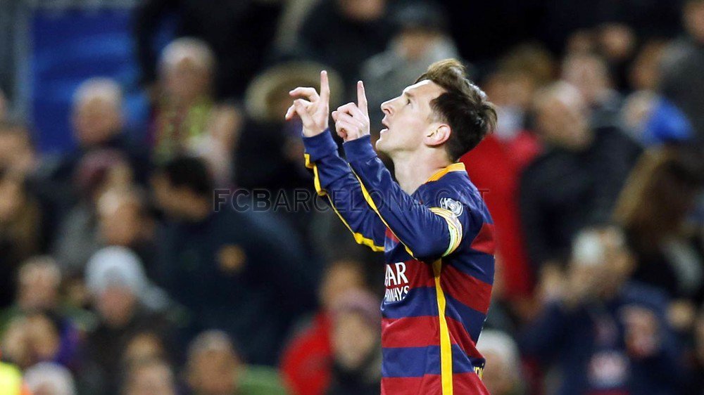 FCBarcelona_cat's tweet photo. L'argentí Leo #Messi ha tornat a ser guardonat pel seu 2015. Aquest cop, per l'IFFHS: https://t.co/9X4NKBn1Lg https://t.co/uI8QSjj2cX