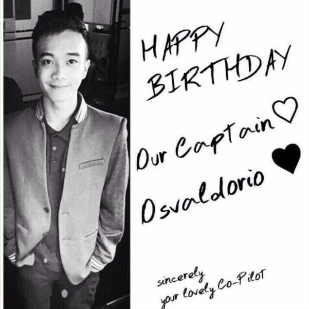 Monostereoplg's tweet photo. Happy birtday @osvaldoriomusic adik kesayangan teh @Melly_Mono jg kesayangan semua, maap mimin tlat jaringan ngadat😭 https://t.co/OCEvYqKZt0