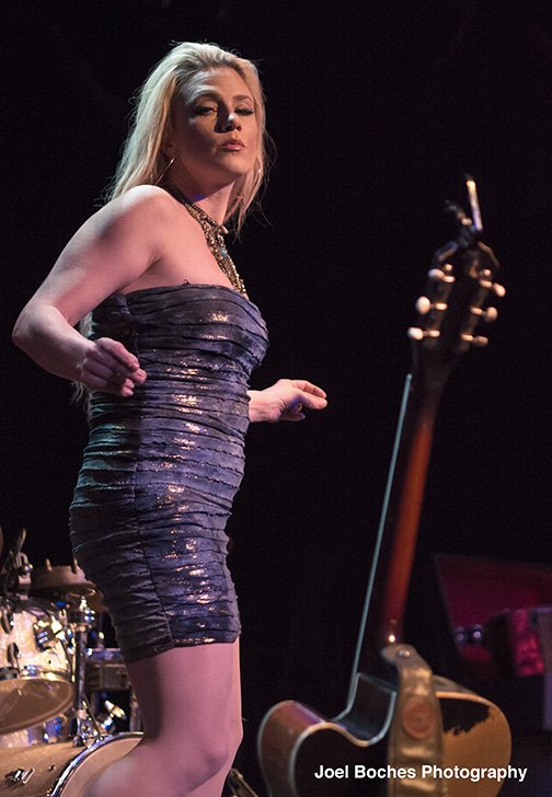 JBochesPhoto's tweet photo. Some photos of @tifginn Sunday night @jamminjava with @FredEaglesmith https://t.co/6IzjIalv0v
