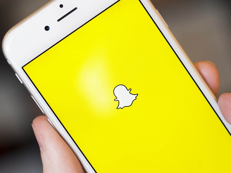 Is #Snapchat the social platform to watch in 2016? Time to get snap happy! bit.ly/1OIkR70 <a href="/businessinsider/">Business Insider</a>