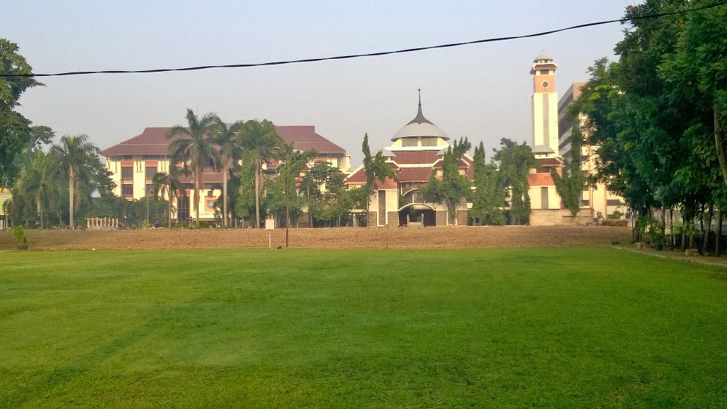 ekosupriatna__'s tweet photo. Beautiful, Wajah baru alun-alun @pemkotdepok @IdrisAShomad @Nur_Mahmudi @fitriawansumadi https://t.co/sT1V3YPSht