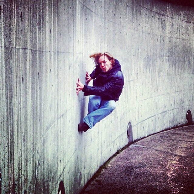 Don't stop now, Spidey! #wallclimb #concretejungle #gorillasinthemist #nihongo