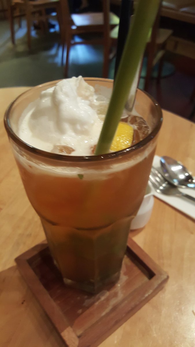 Cath_ket's tweet photo. Lunch Cantik Bareng si Bocah @hummingbird_eat Mantapnya menu hari ini 👍👍👍 https://t.co/FFG0QOalBR