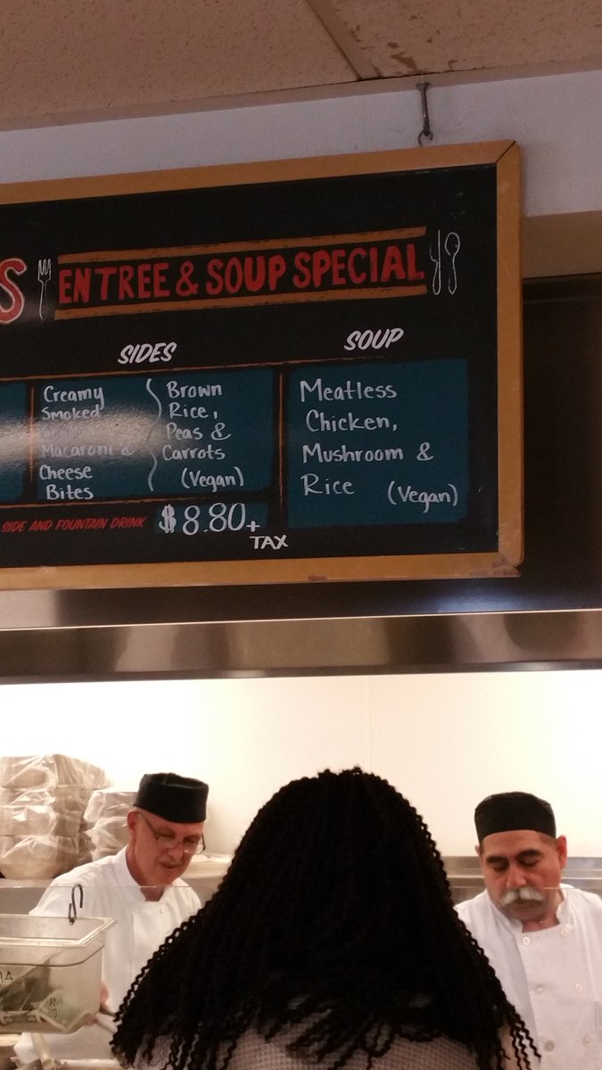 TaylorGelbrich's tweet photo. Real life at Moe's Cafe
#MeatlessChicken https://t.co/w3LhllkoFu