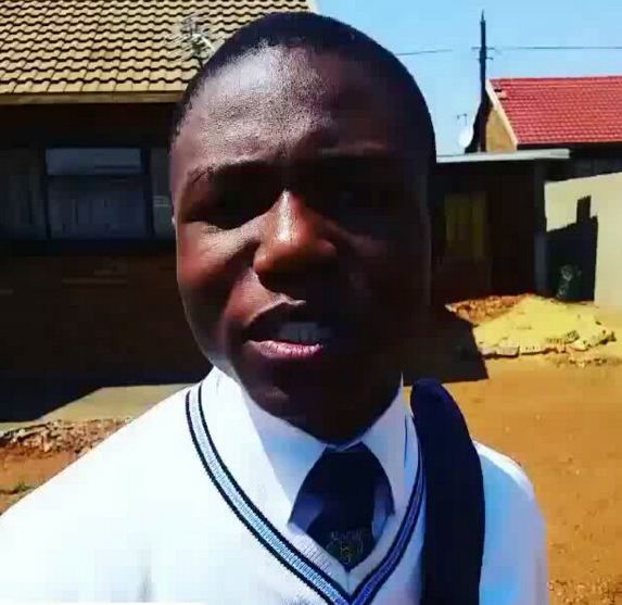 Sowetan1981's tweet photo. Mpho Mokoena scores 100% in all his subjects
https://t.co/rxA6roWH60 https://t.co/OLzkYcZpLL