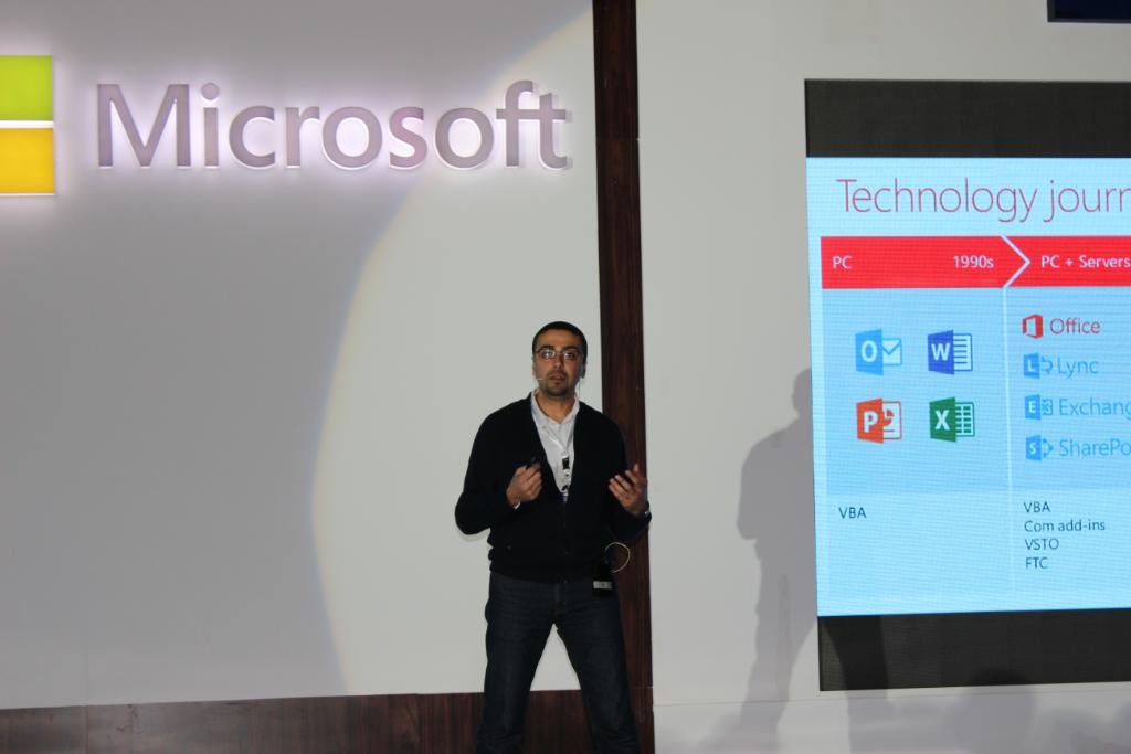 MicrosoftEgypt's tweet photo. The Internet Of Things Session live Demo now on stage by @WalaaAtef and #Microsoft speakers  #MDC2016 #msdevconf2016 https://t.co/fwv0ORRLwO