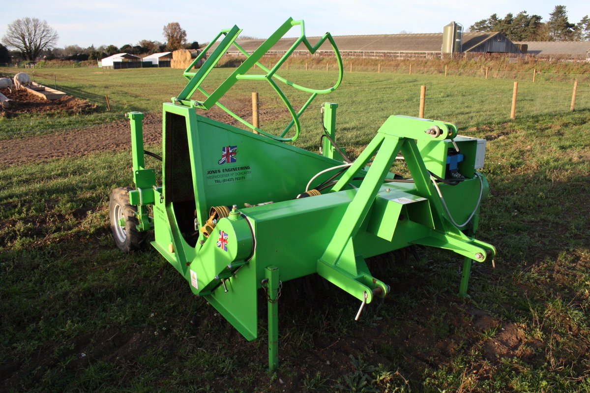 ChrisPurllant's tweet image. Top #carrot kit available from #jonesengineering #stanhay #garford @Brownandco_agri auction tinyurl.com/hfsmrg8