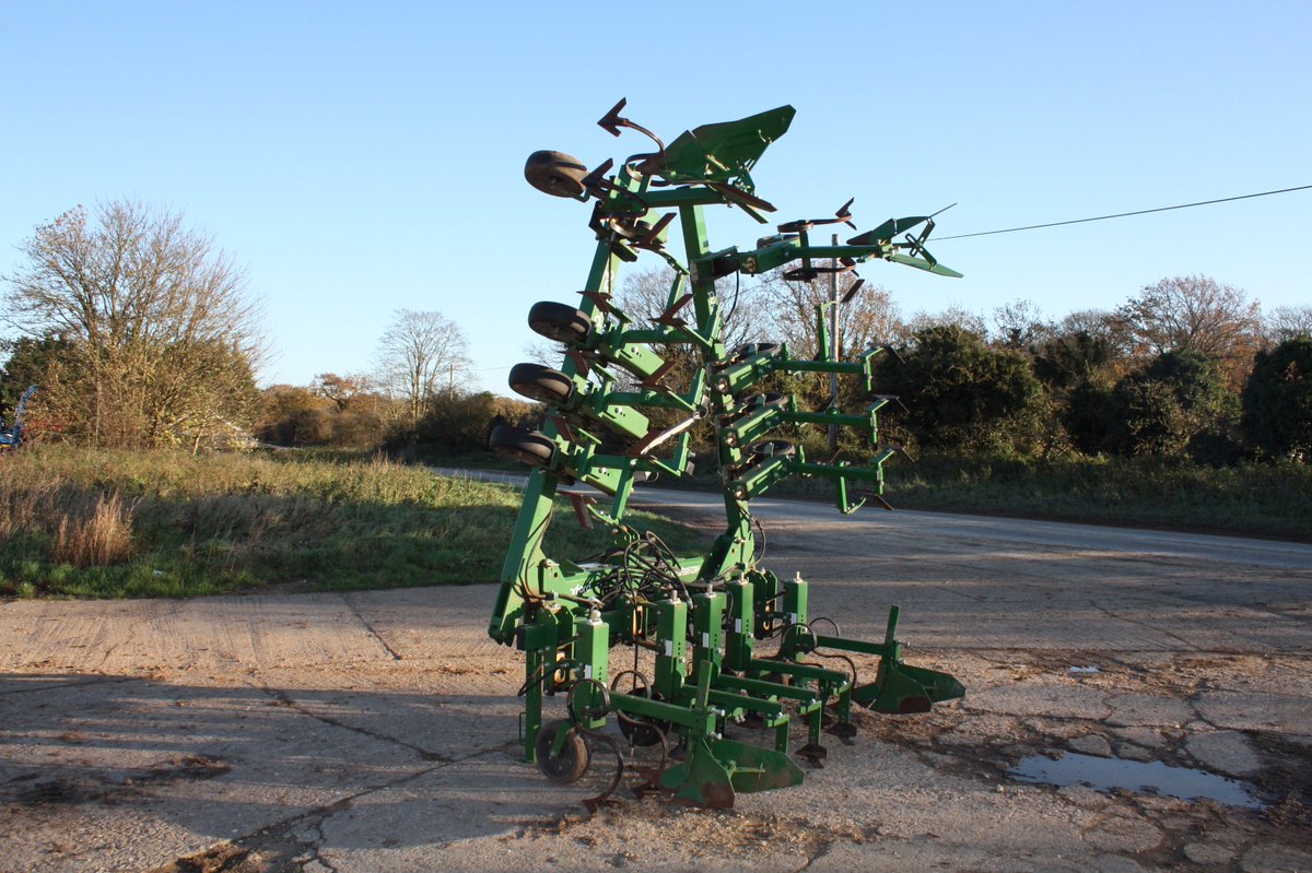 ChrisPurllant's tweet image. Top #carrot kit available from #jonesengineering #stanhay #garford @Brownandco_agri auction tinyurl.com/hfsmrg8
