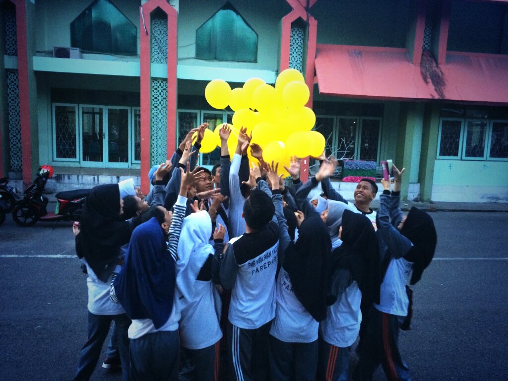 PMR_Smansa's tweet photo. Happy anniversary pmr015 smansa🎉💝 #latepost https://t.co/5VGtzlHLjq