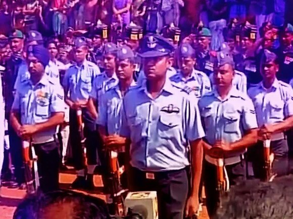 SUBHASHSHUKLA__'s tweet image. भारत माँ की गोद रोज सूनी हो रही है और देश का PMO सिर्फ विदेश यात्रा में मस्त है #modifailures