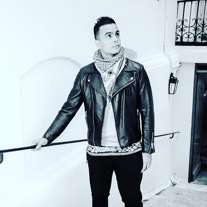 NajimOfficiel's tweet photo. Cc mes raïVolutionAir❤️ rdv ce soir sur Dzairtv pour une émission 100% music-live spéciale jour de l'an je vous❤ https://t.co/ZX4a09307F