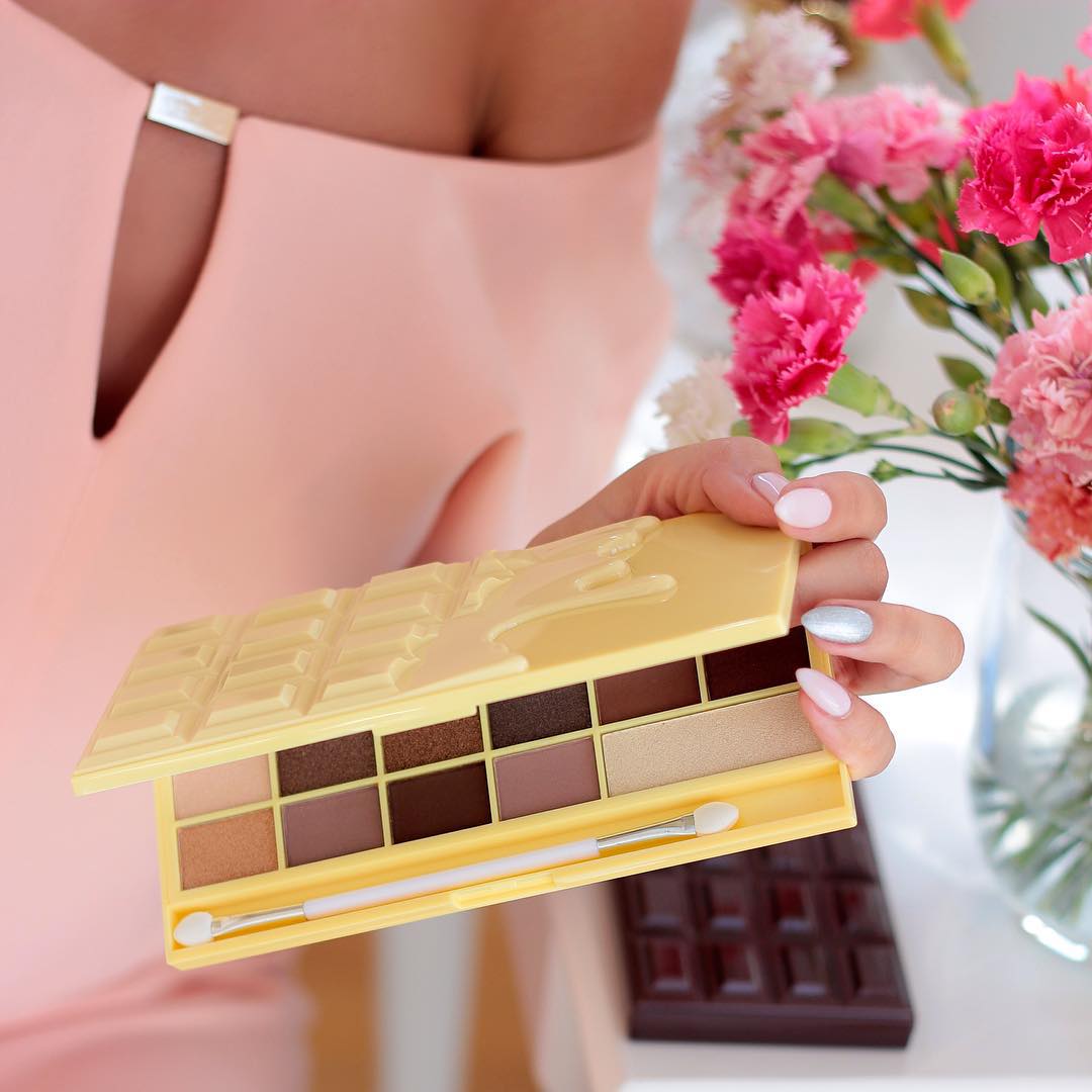 maquillalia's tweet photo. ¡Cae en la tentación!
¡Paleta Naked Chocolate de IHM! 💖🍫
👉 https://t.co/AWeEg7RIKL
📷 by @kosmetycznahedonistka https://t.co/uHs47w3eqc