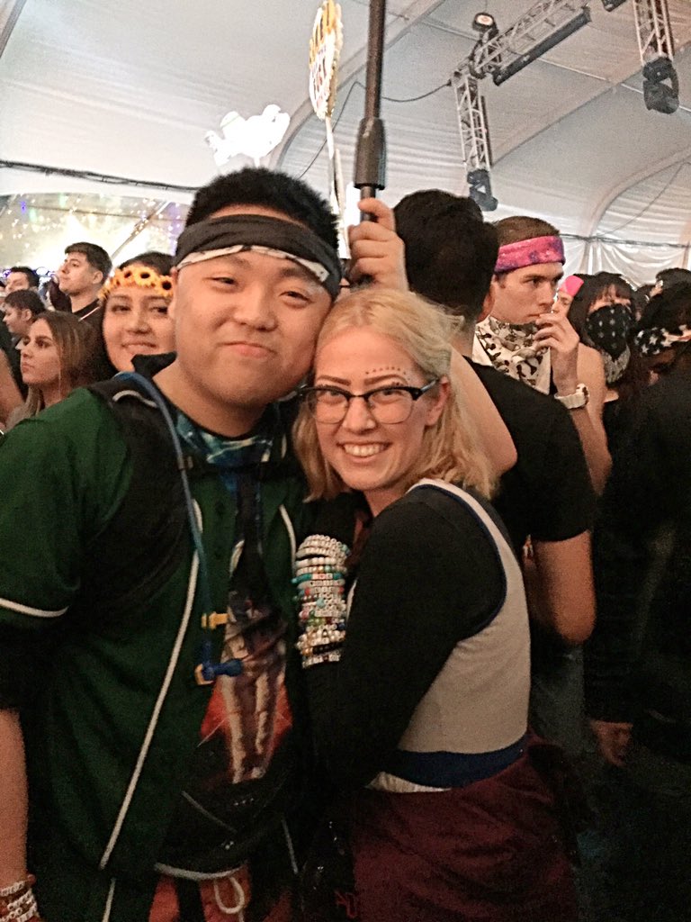 megancrayne's tweet photo. The comedown was real, but so were the memories! Miss my friends & #Countdown2015 🙃💕@insomniacevents https://t.co/au1QkdmFS6