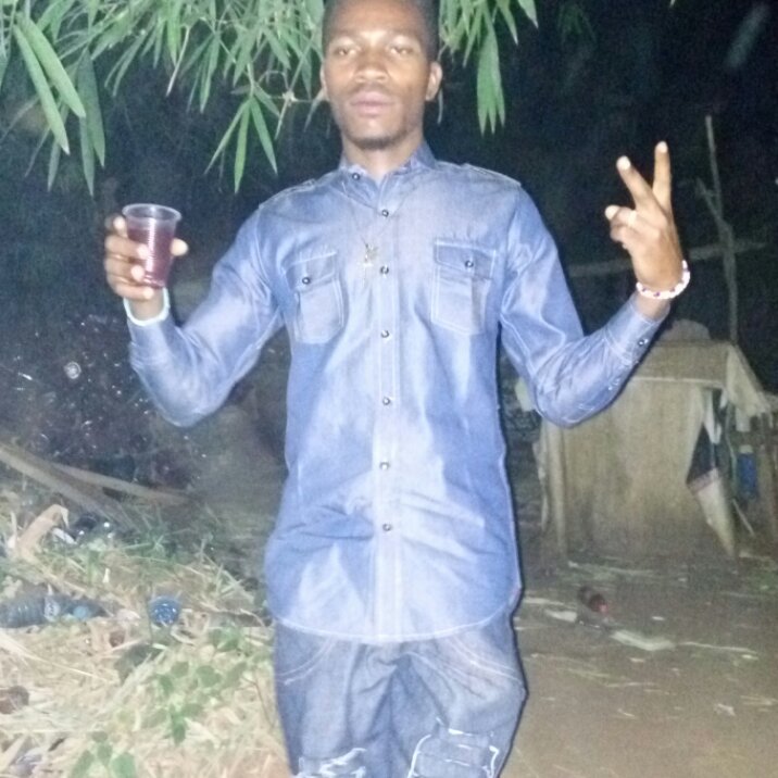 knaperson's tweet photo. Do I look ok https://t.co/9urioMMJz8