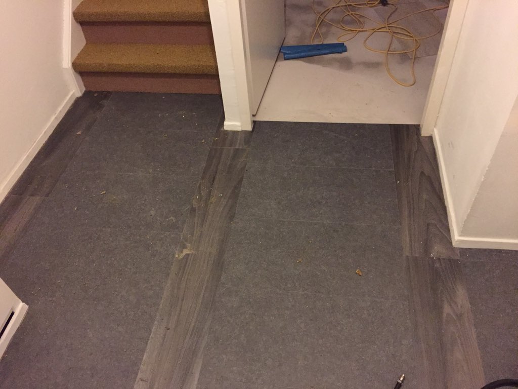 OCScustommade's tweet photo. Heerlijk als de klant zegt;"leef je uit..Maak eens iets anders dan normaal!" #moduleo #dersimo #unipro #floorartist https://t.co/yHXK4TgR70