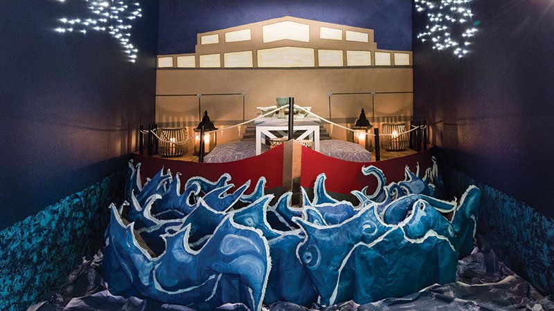 Perched on a #ship built from scratch, <a href="/may_teena/">Teena May Smith</a>'s @DBDeast room had fun #handmade items: eastcoastliving.ca/2015/12/dine-b… …